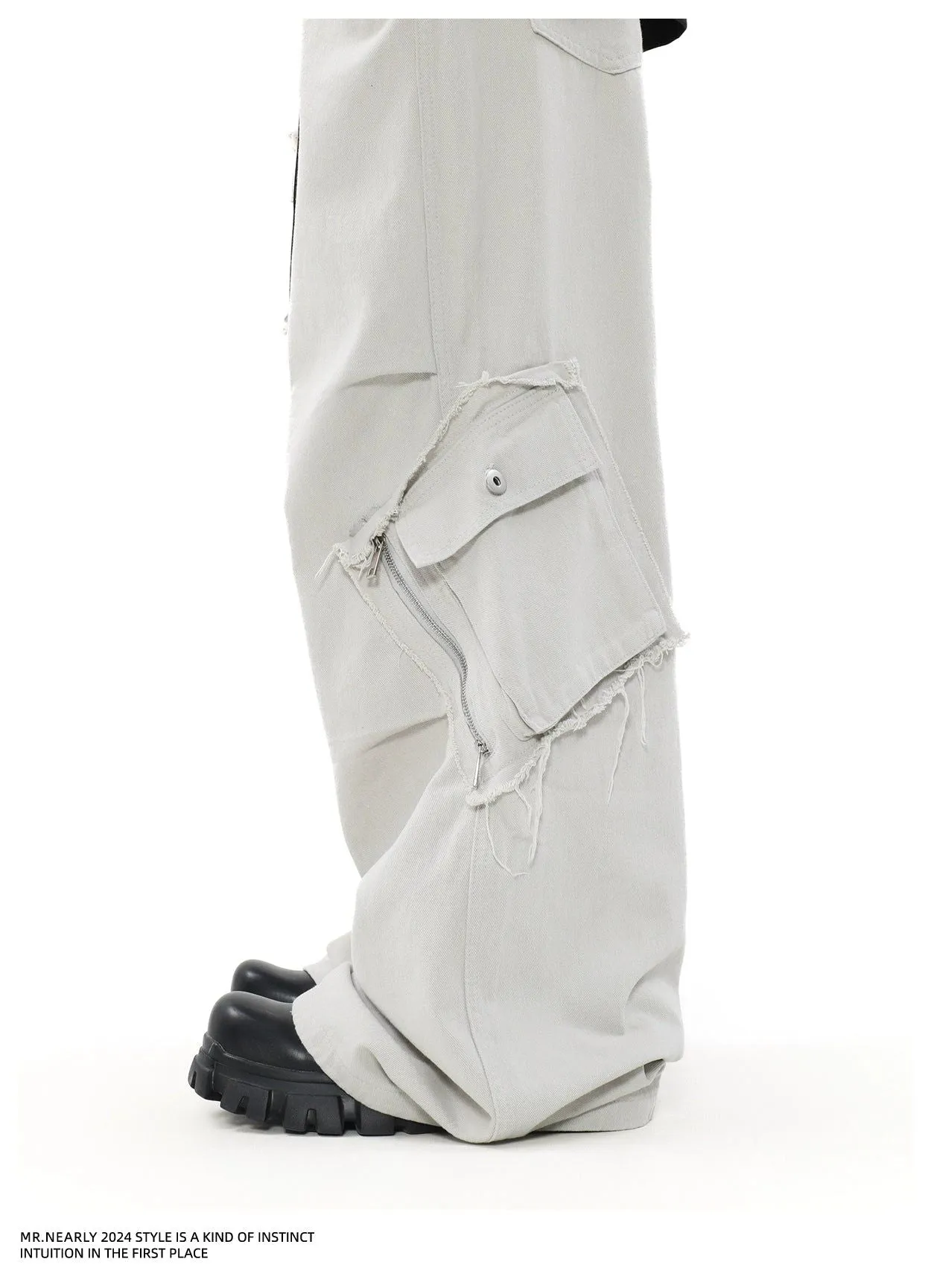 Asymmetric Pocket Pleated Cargo Pants