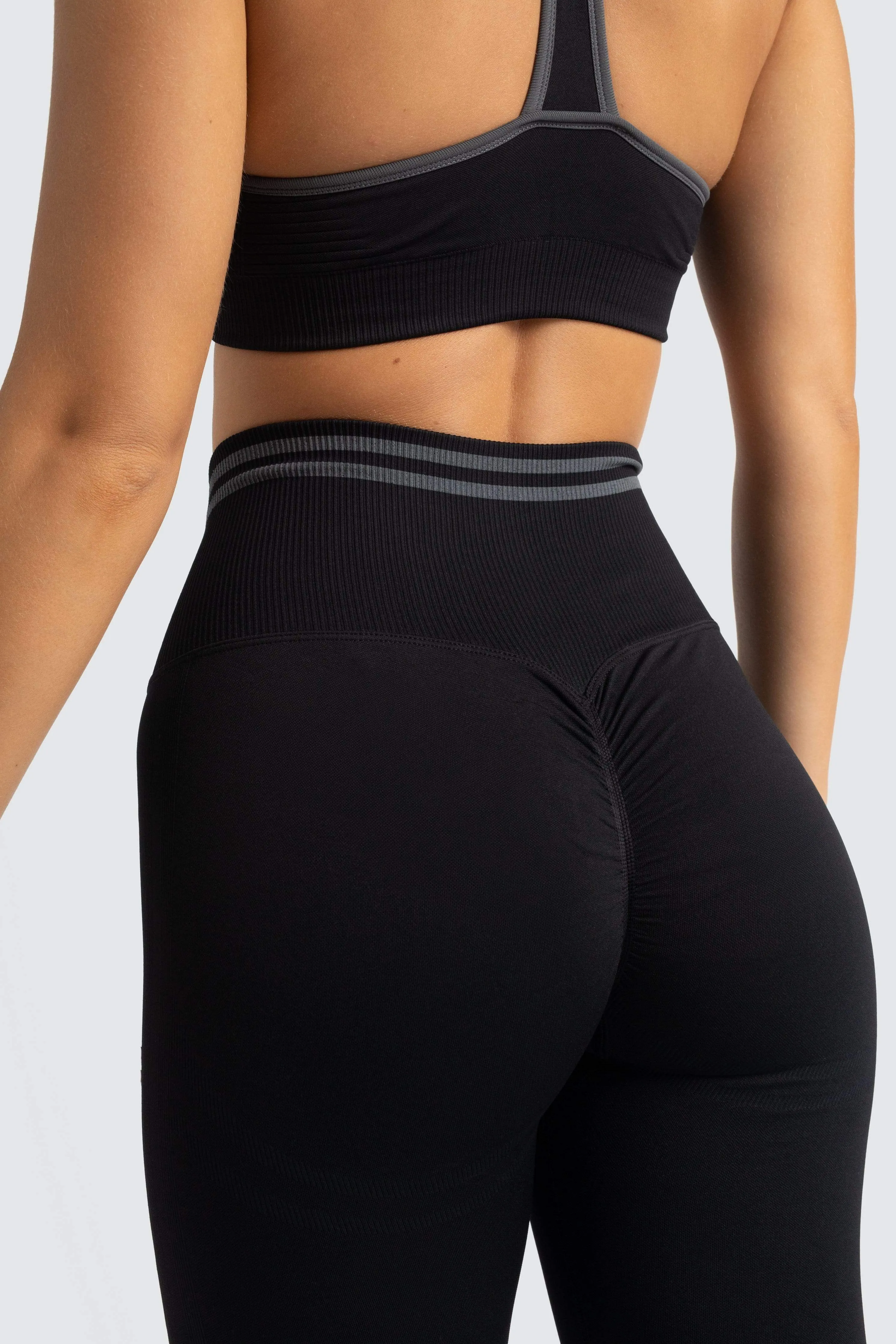 DYE Scrunch Seamless Leggings - Jet Black