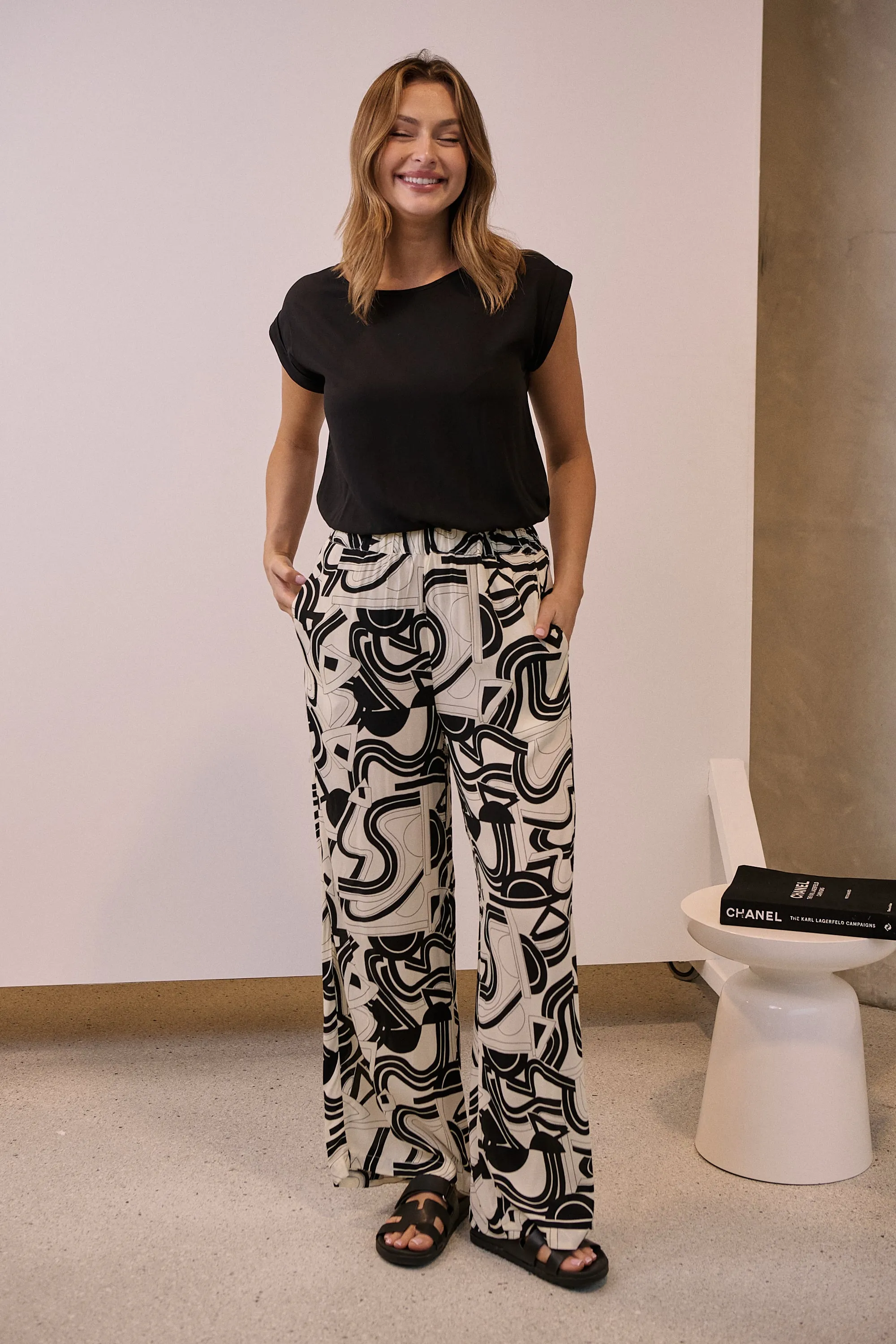 Jazzlyn Black/White Print Wide Leg Pant