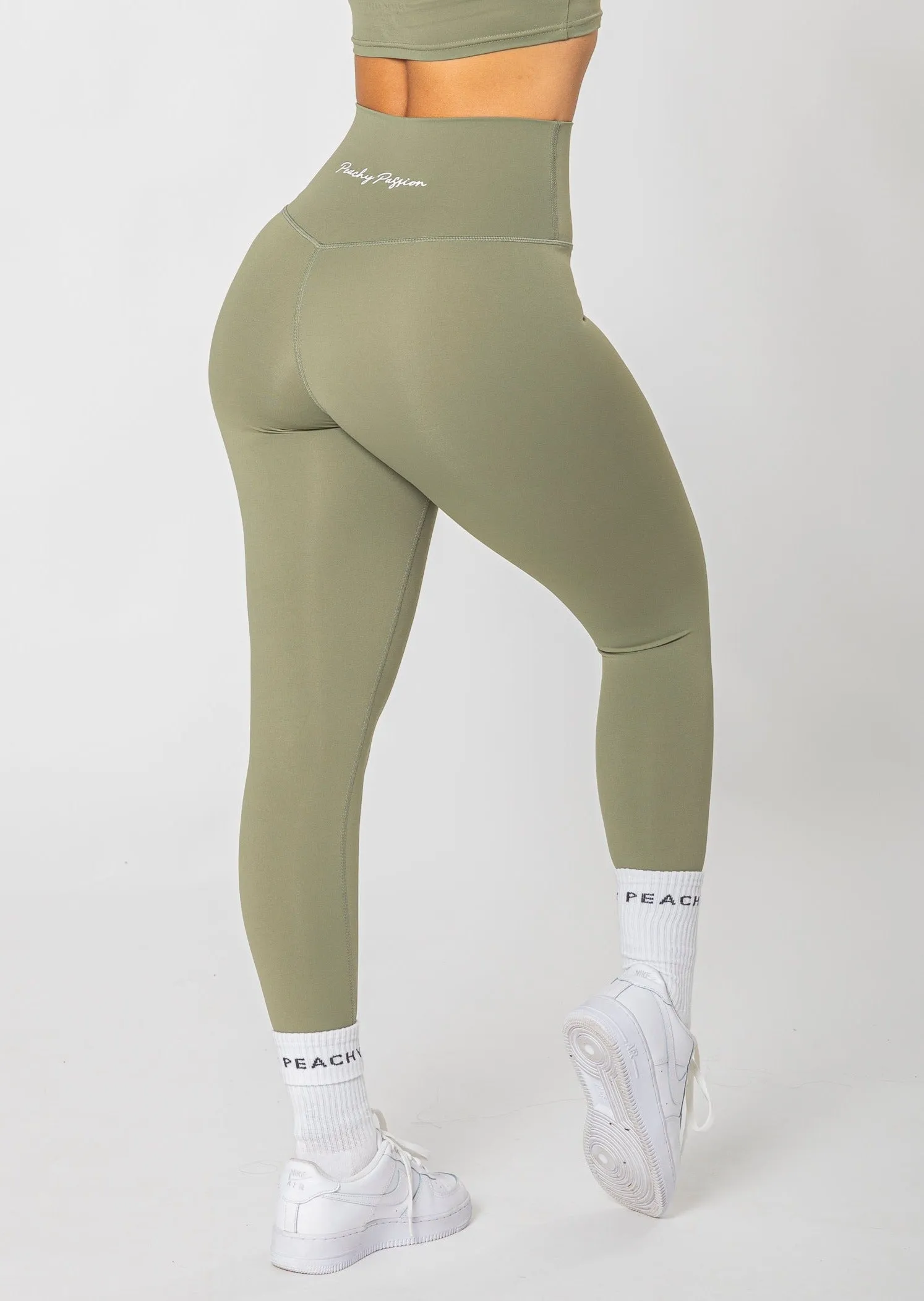 [VORBESTELLUNG] ADAPT Leggings