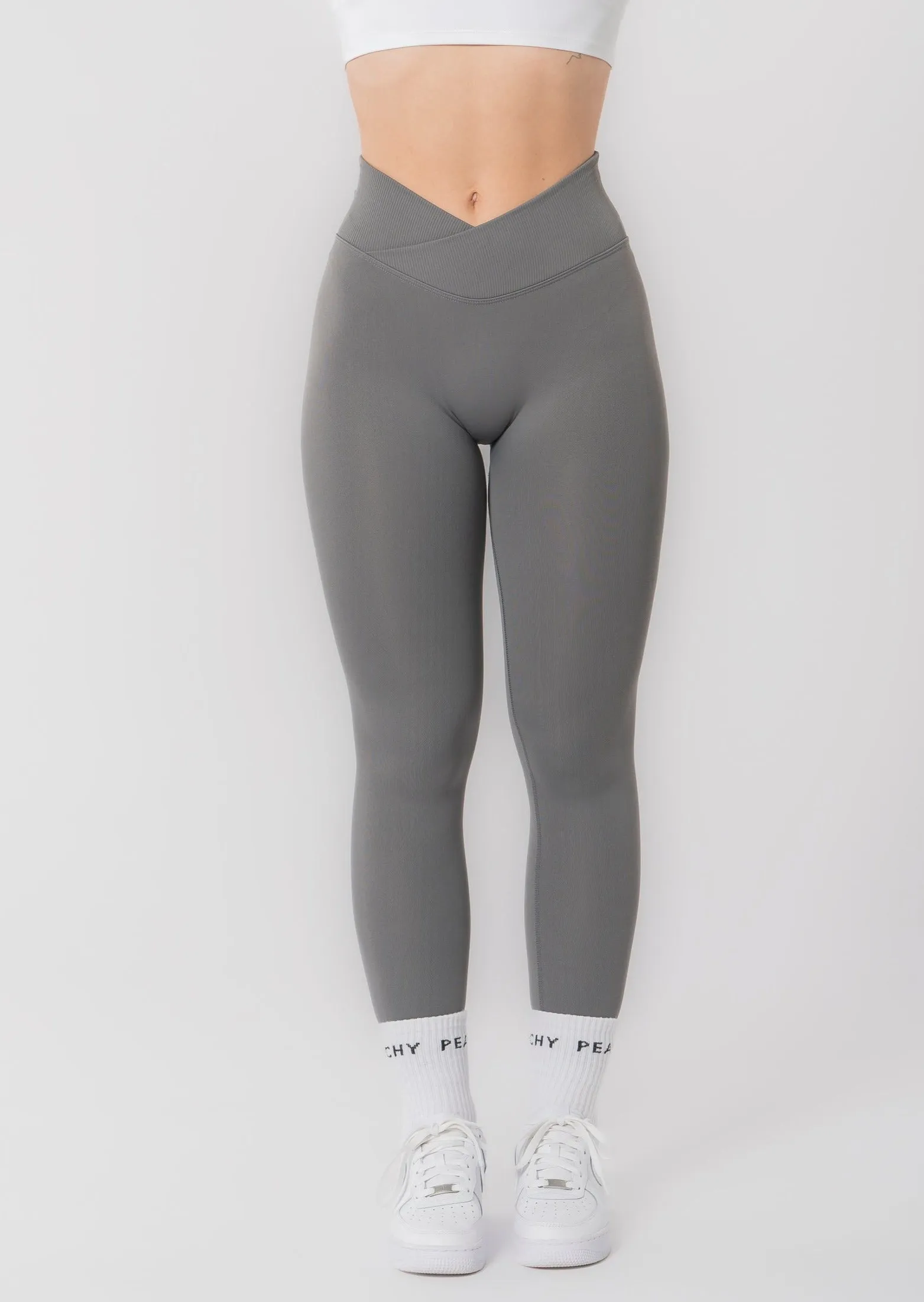 [VORBESTELLUNG] V-Waist Scrunch Leggings