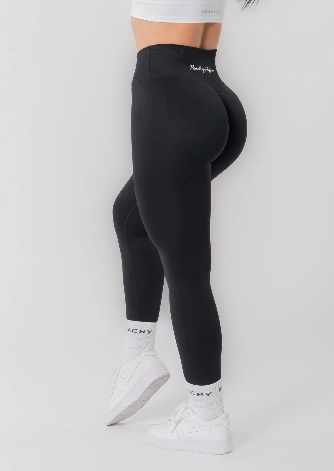 [VORBESTELLUNG] V-Waist Scrunch Leggings